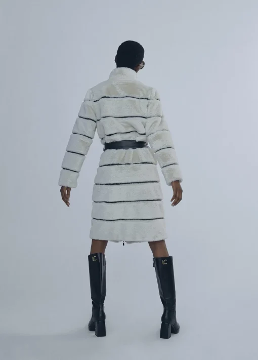 Abrigo pelo detalle efecto piel |  COLECCIÓN LOLA | Lola Casademunt