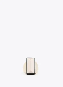 Anillo blanco y negro
