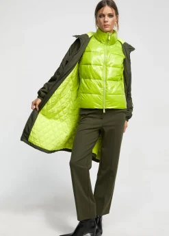 Anorak acolchado con capucha