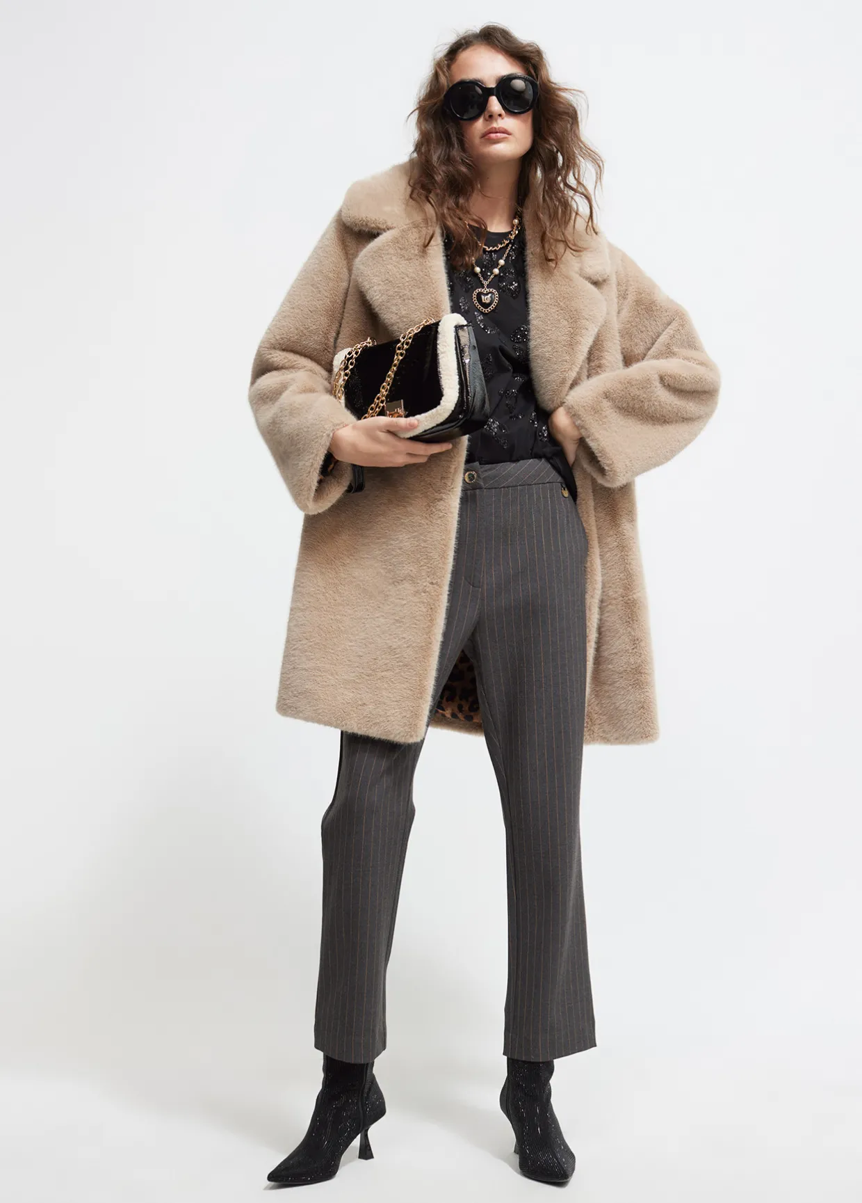 Bandolera detalles borreguito