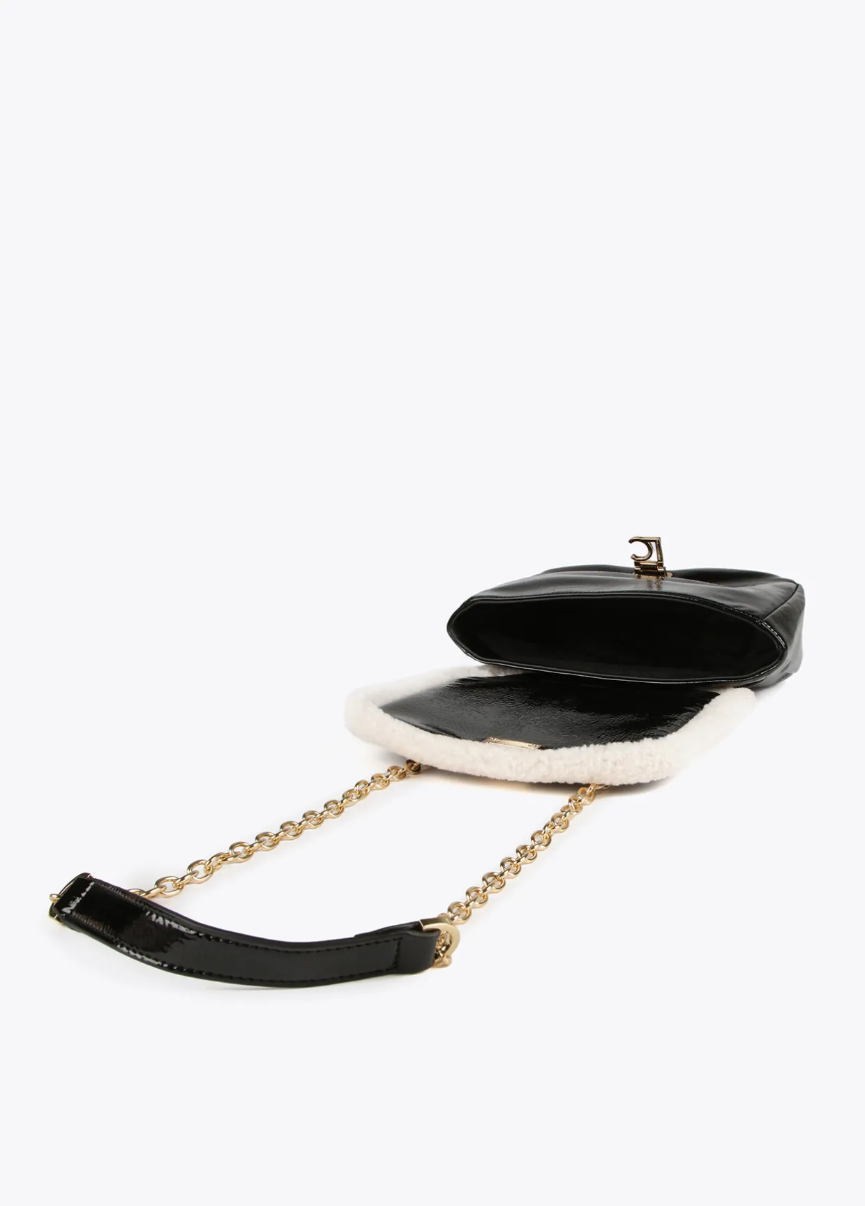 Bandolera detalles borreguito