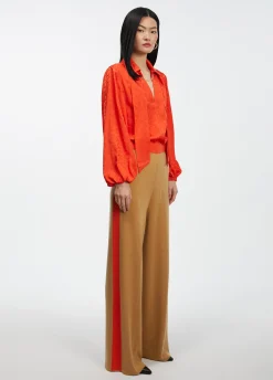Blusa con lazo