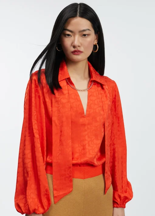 Blusa con lazo