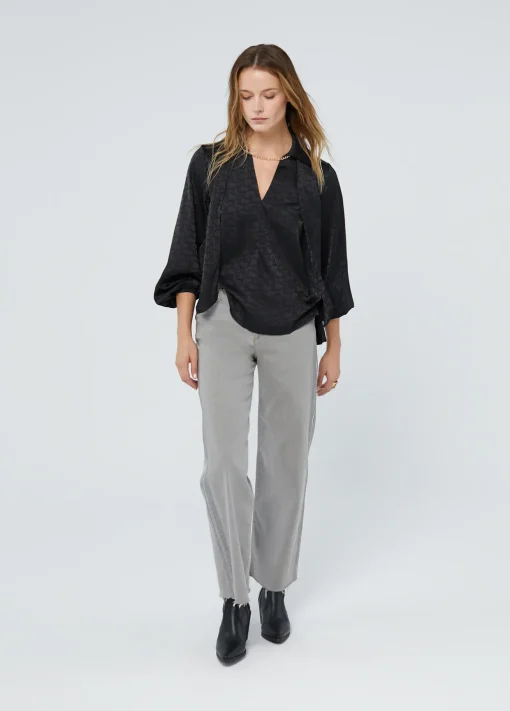 Blusa con lazo