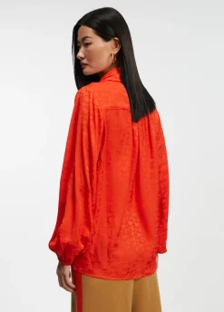 Blusa con lazo