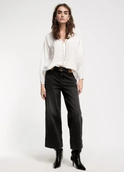 Blusa detalle eyelets