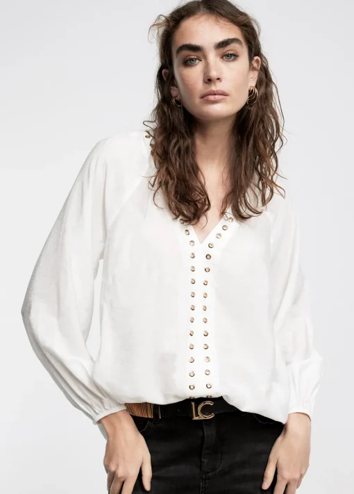 Blusa detalle eyelets