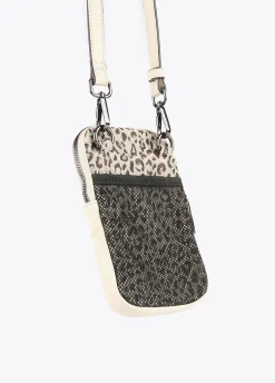Bolsito portamovil animal print