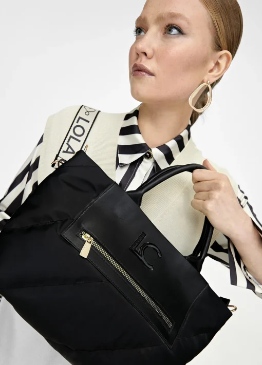 Bolso tipo shooper acolchado