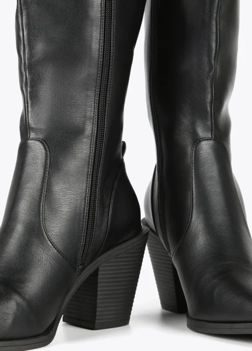 Bota estilo cowboy caña alta