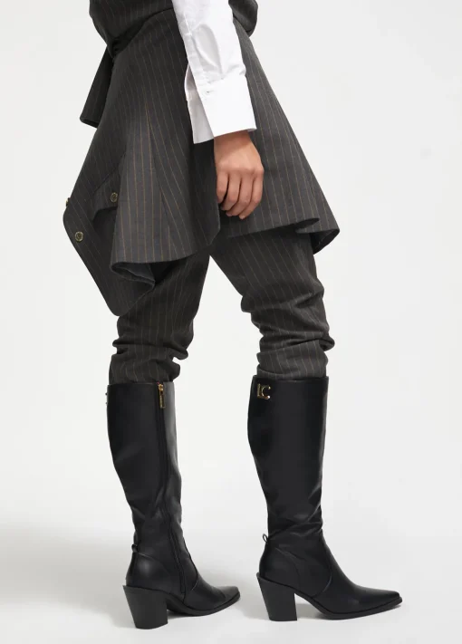 Bota estilo cowboy caña alta