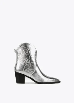 Botín estilo cowboy