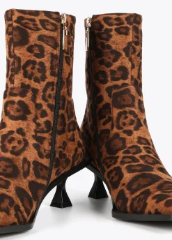 Botín tejido animal print