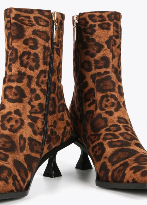 Botín tejido animal print