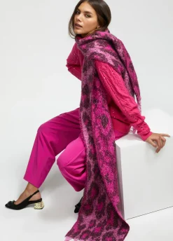 Bufanda animal print y flecos