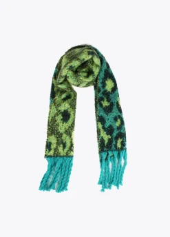 Bufanda animal print y flecos