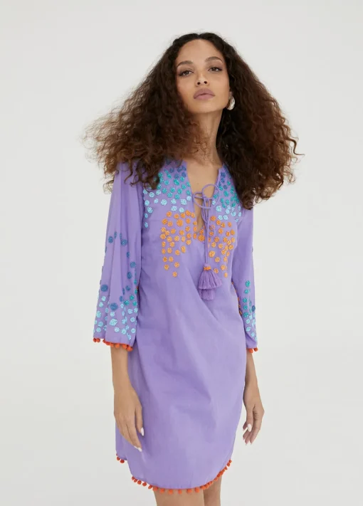 Caftan corto con bordado