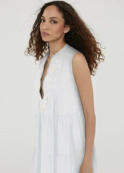 Caftan corto con bordado