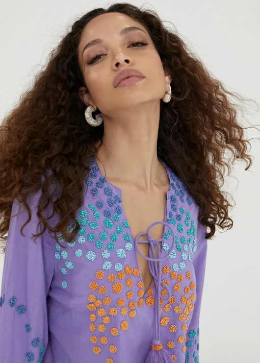 Caftan corto con bordado