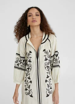 Caftan largo con bordado