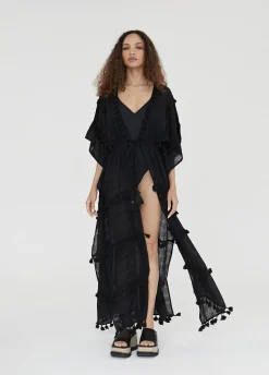 Caftan largo con pompones