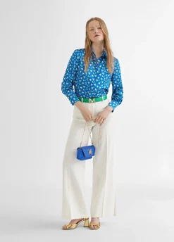 Camisa azul estamapada