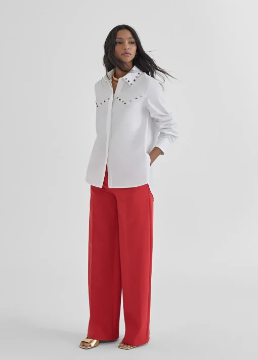 Camisa con detalle joyas