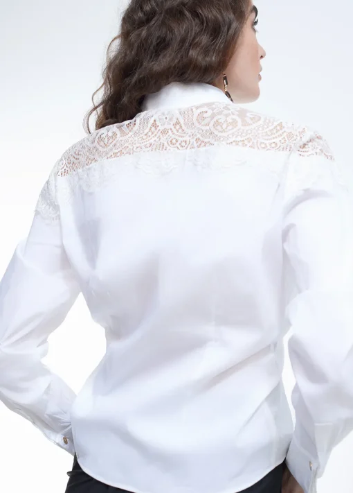 Camisa con encaje