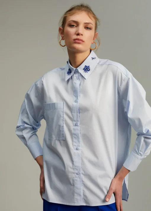 Camisa detalle joya