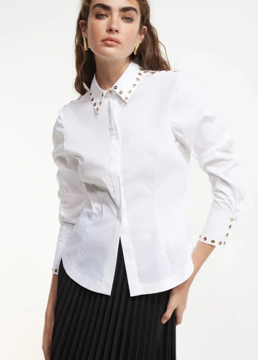 Camisa detalle tachas
