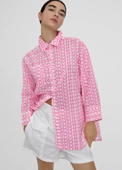 Camisa logomanía
