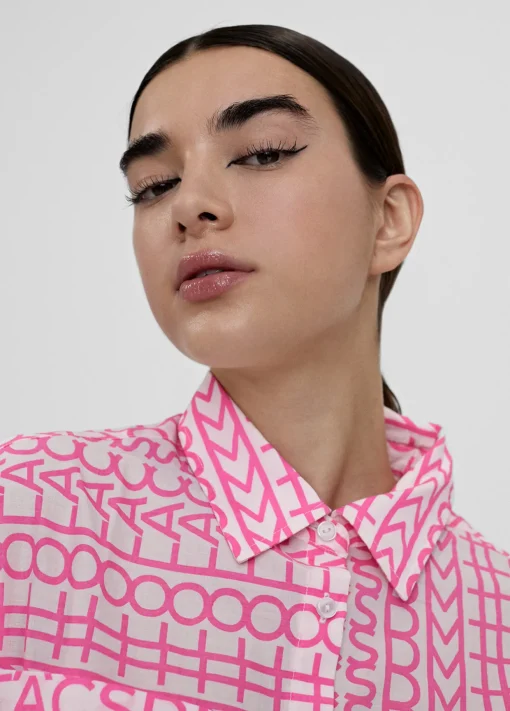 Camisa logomanía