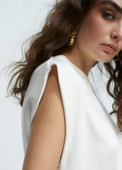 Camiseta detalle bordado