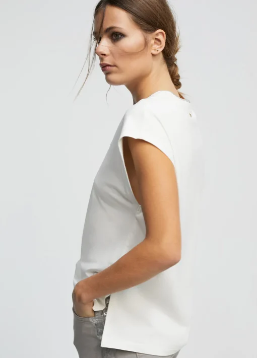 Camiseta detalle cadena