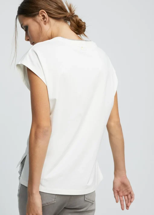 Camiseta detalle cadena
