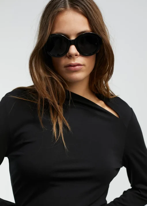 Camiseta detalle cuello