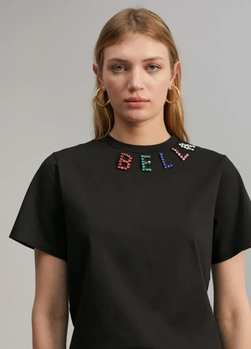 Camiseta detalle pedrería