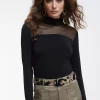 Camiseta detalle transparencia
