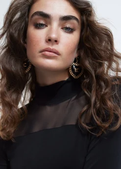 Camiseta detalle transparencia