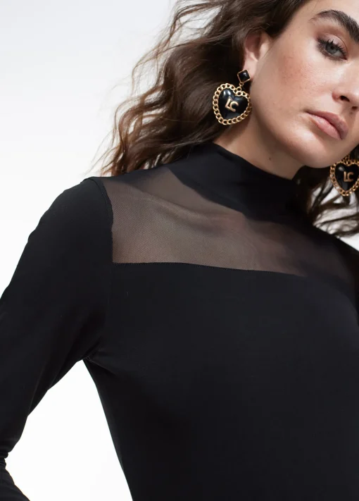 Camiseta detalle transparencia