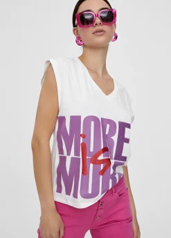 Camiseta more is more