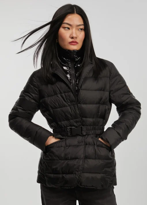 Chaqueta acolchada con cinturón