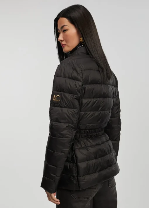 Chaqueta acolchada con cinturón