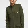 Chaqueta con cremallera