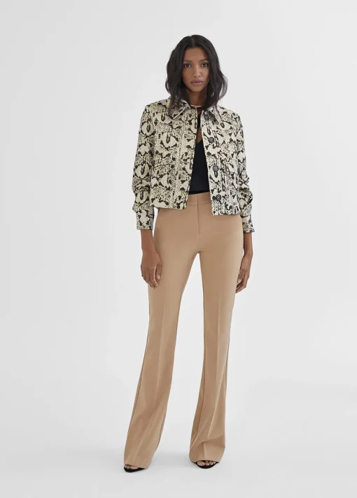 Chaqueta corta animal print