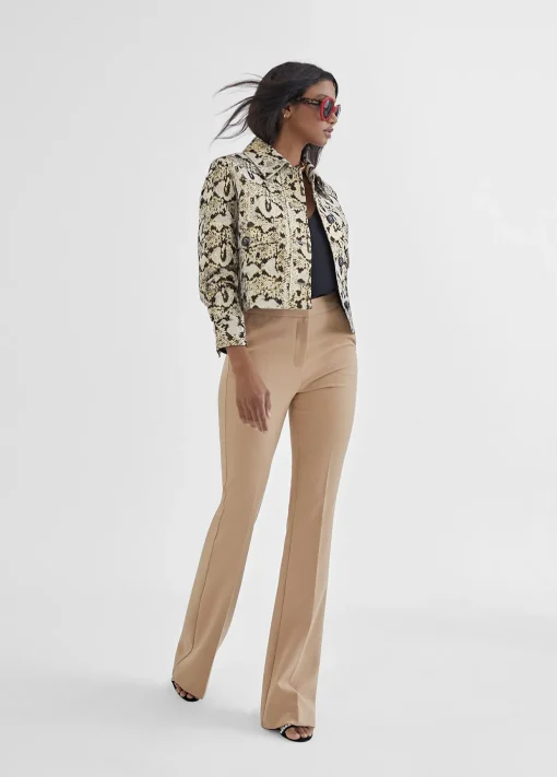 Chaqueta corta animal print