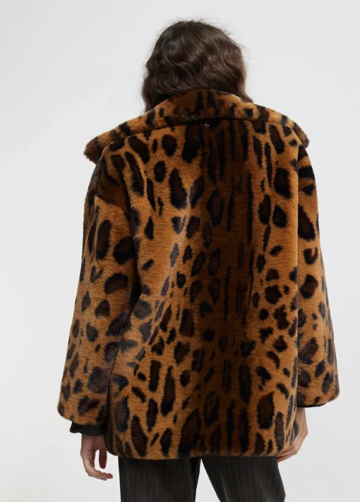 Chaqueta de pelo animal print
