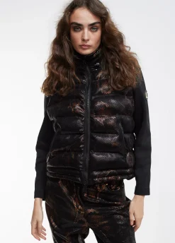 Chaqueta efecto escamas