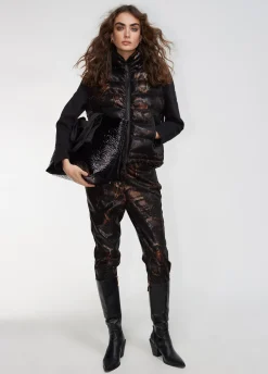 Chaqueta efecto escamas