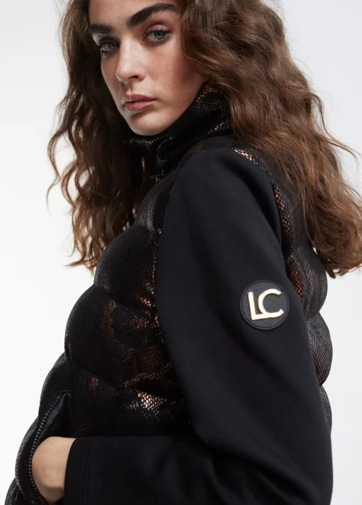 Chaqueta efecto escamas